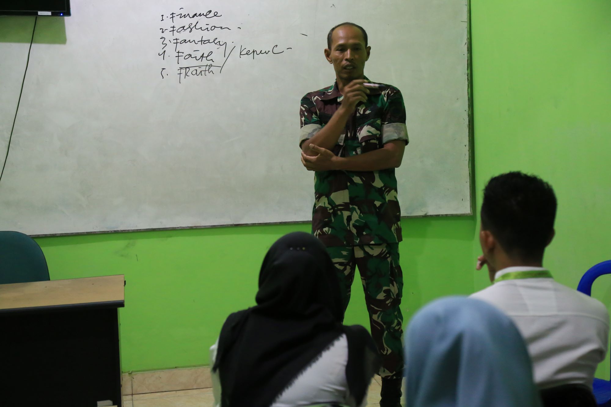 Kursus Bahasa Korea untuk persiapan CPMI bekerja ke Korea Selatan belajar bersama Koramil