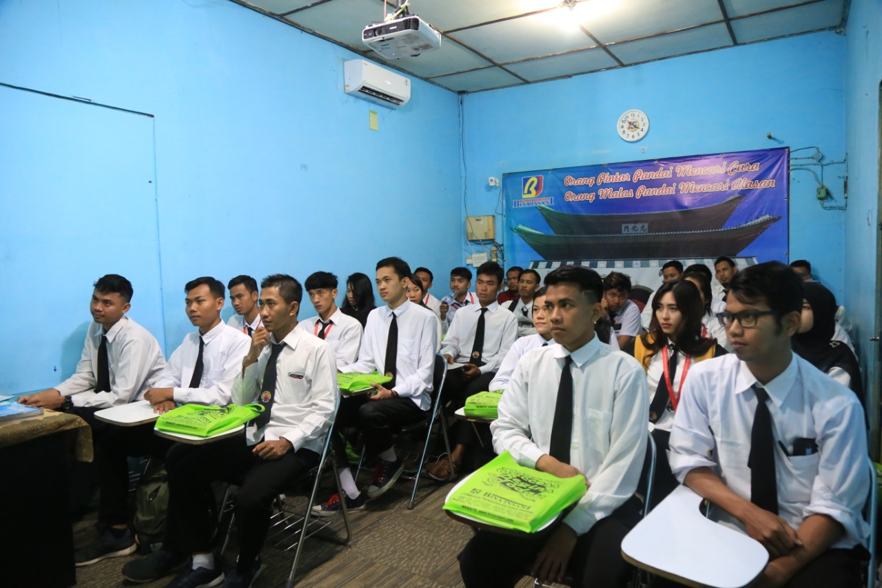 Kursus Bahasa Korea untuk persiapan CPMI bekerja ke Korea Selatan belajar bersama Koramil