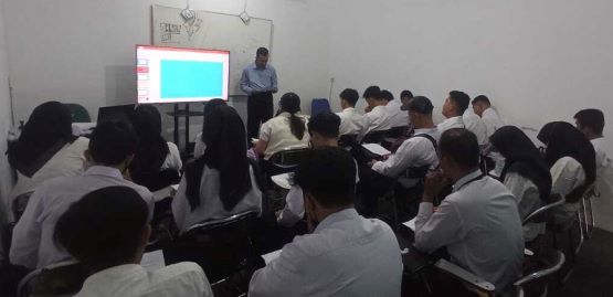 Pembukaan Kursus Bahasa Korea Reguler Angkatan 70/71 Persiapan Ujian EPS Topik dan Skill Test G to G Korea Bina Insani MTC