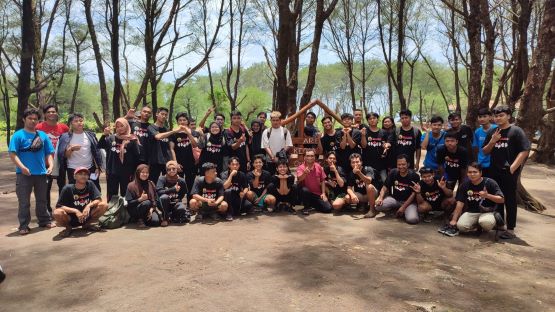 Kegiatan Outing Class Siswa Kursus Bina Insani MTC Persiapan Kerja Korea dan Jepang