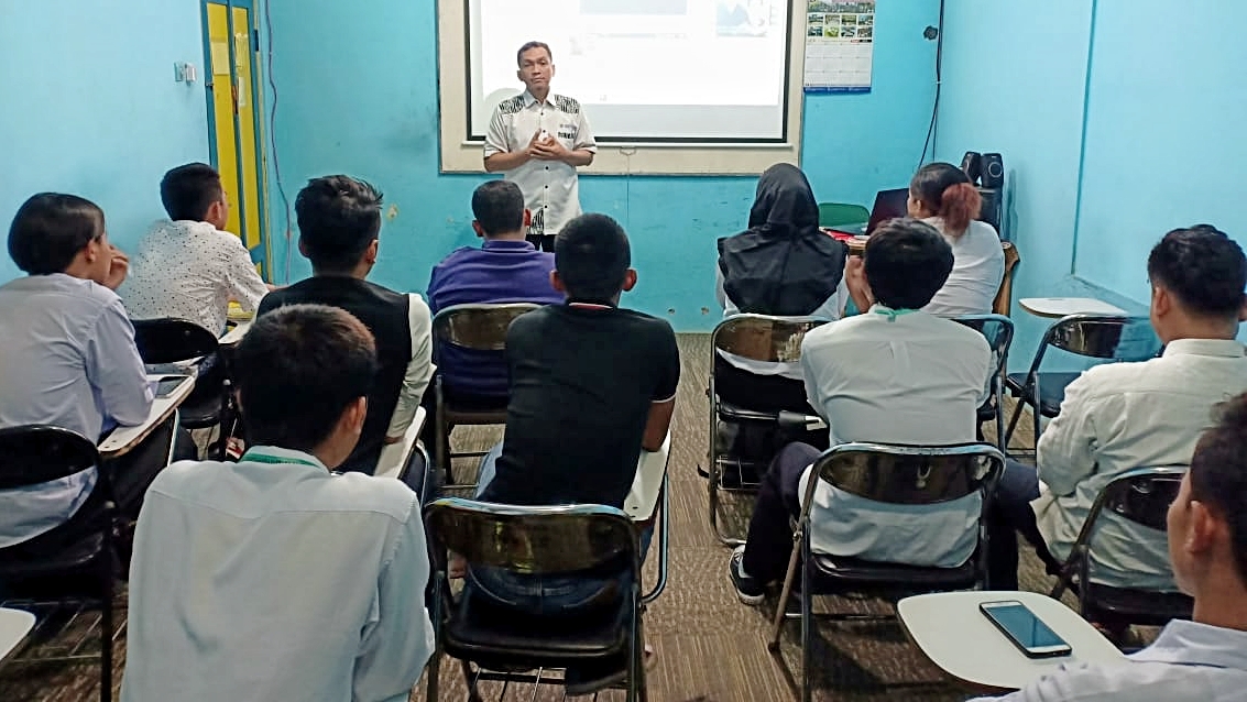 Materi Kewirausahaan dan AMT