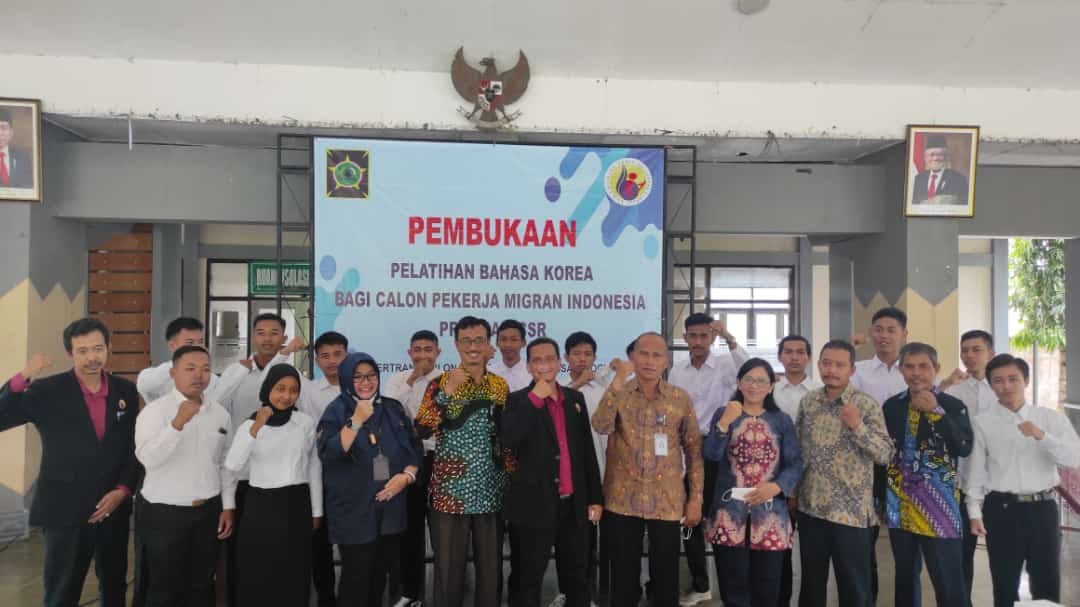 Pembukaan Pelatihan Bahasa Korea bagi CPMI G to G Korea di SMK N 2 Pengasih Kerjasama Bina Insani MTC dan DISNAKERTRANS Kulon Progo